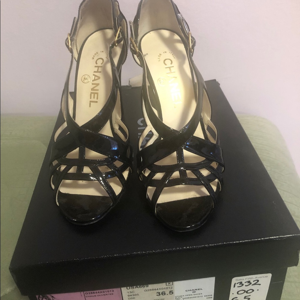 CHANEL Chaus Ouvertes Patent Heels Size 36.5